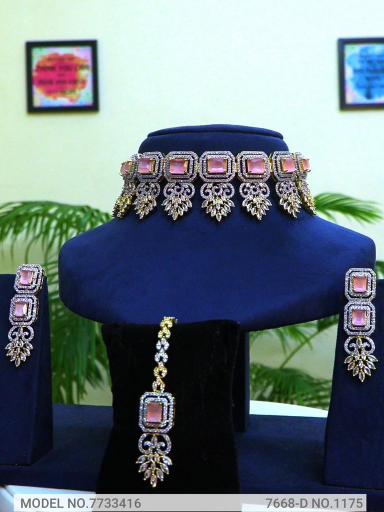 Ideal Wedding Jewelry / Anniversary Gift