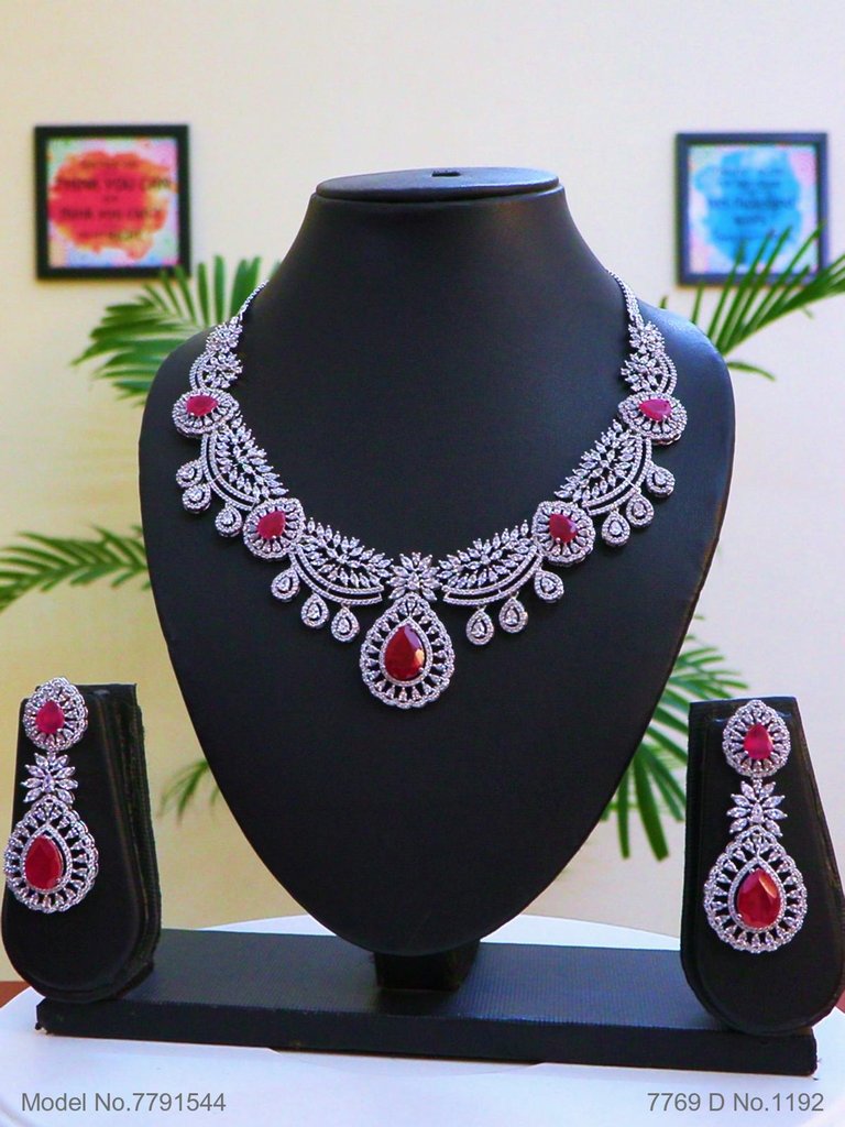 Traditional Pattern will always Stay - Style 2 - Amaara World