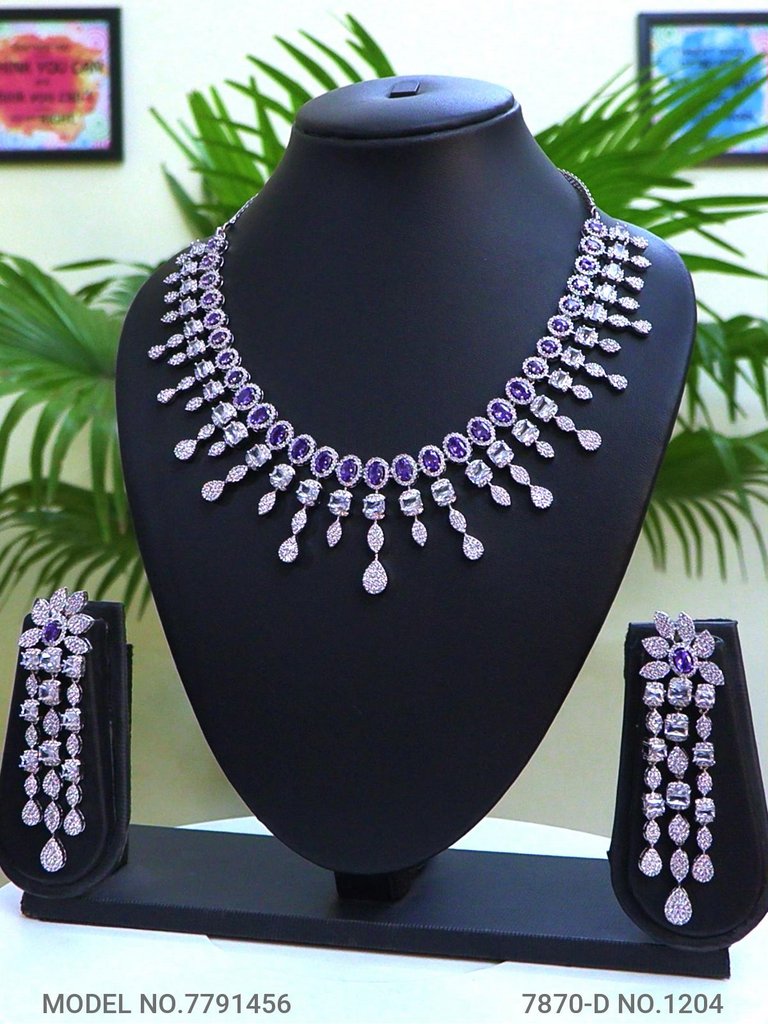 Indian Craftsmanship at its Best ! - Style 5 - Amaara World