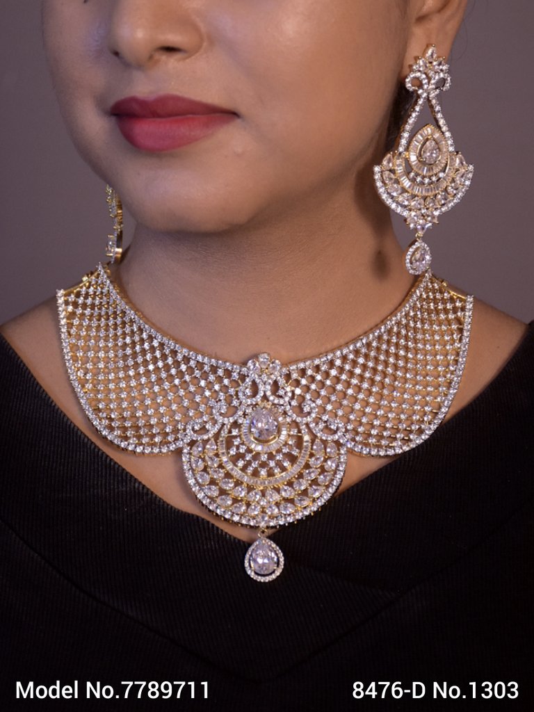 Necklace Designed by Passionate Craftsmen ! - Amaara World USA - SKU 7789711