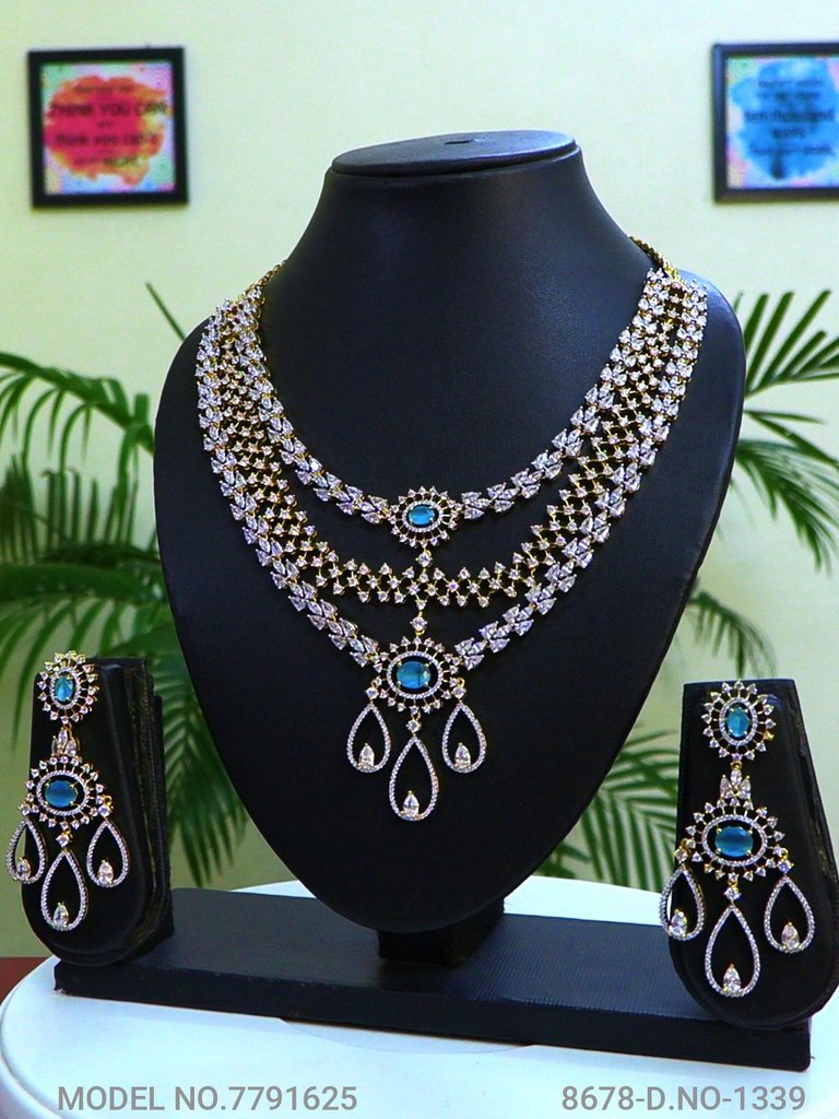 Traditional Pattern will always Stay - Style 4 - Amaara World