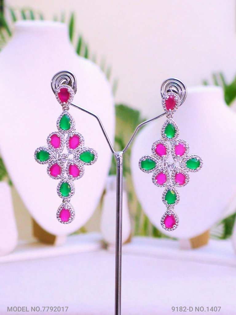 Original Zircon Necklace Set - View 3 - Amaara World