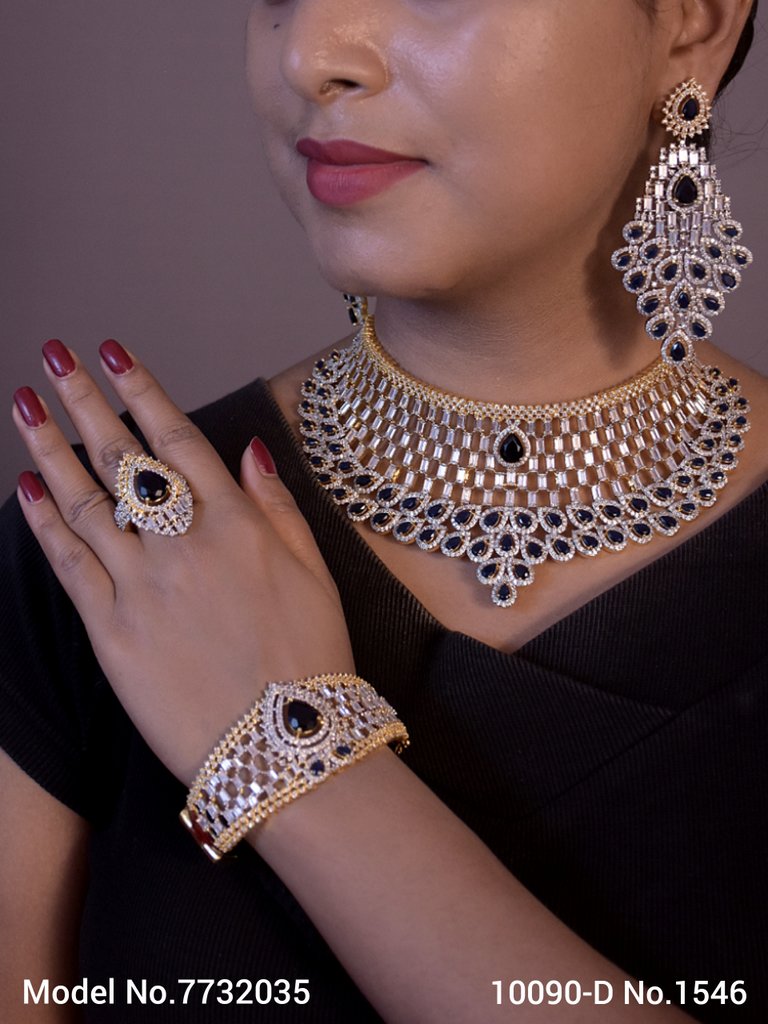 Rare Showstopper | Necklace Set - 7732035 - View 1