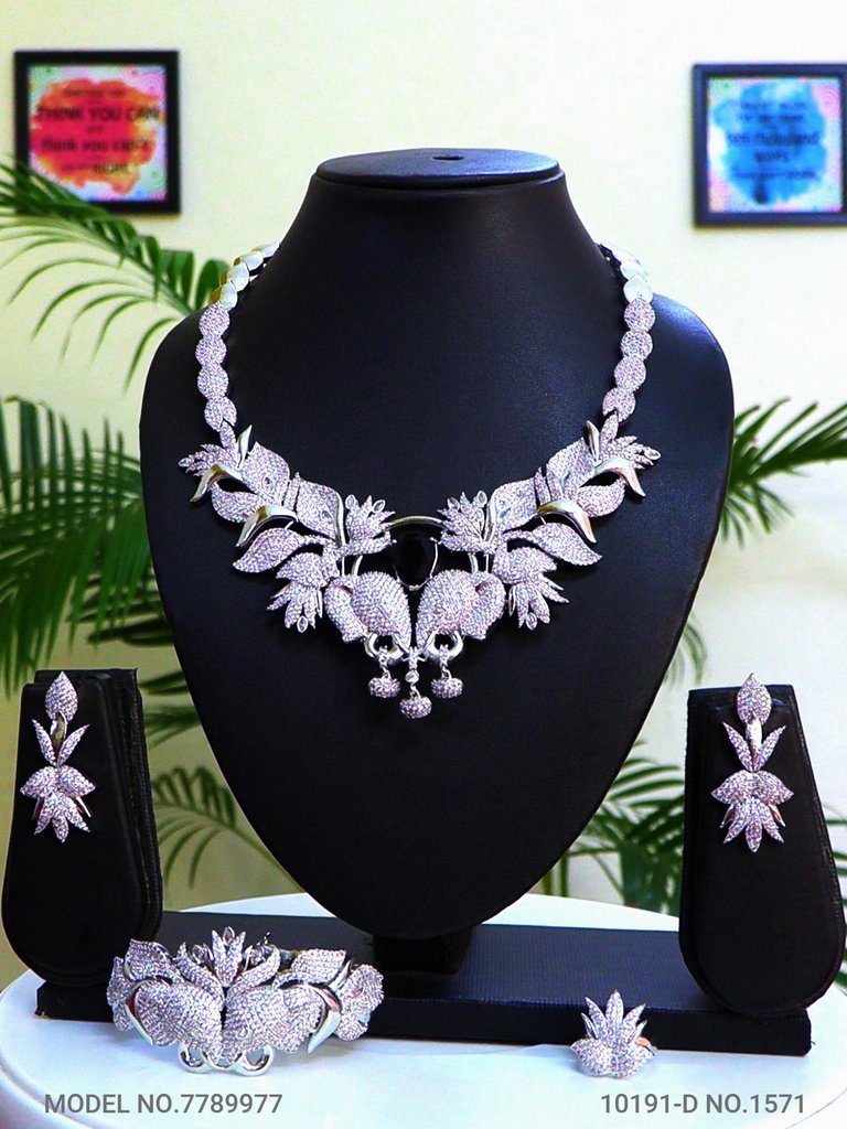 Traditional yet Trendy Design | Ideal for your Parties ! - Style 4 - Amaara World