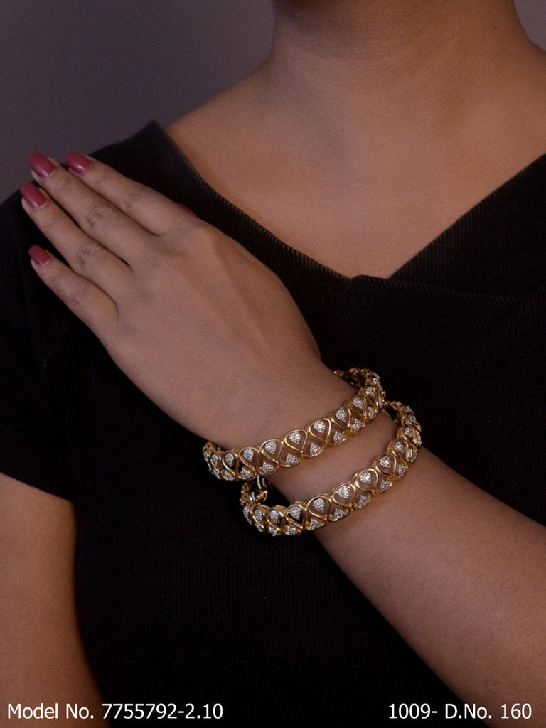 Dulhan Shine Bangles - View 2 - Amaara World