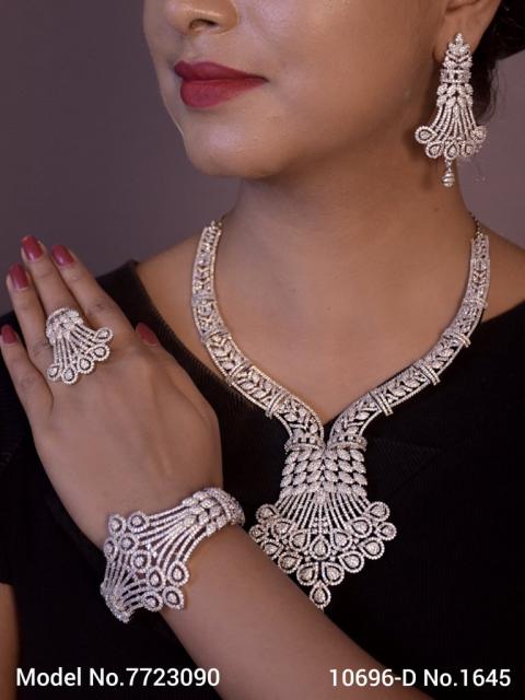 Traditional Pattern will always Stay - 7723090