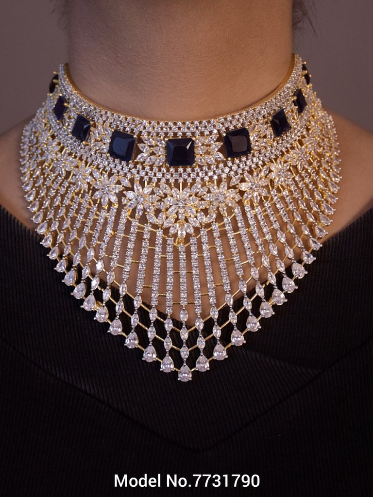 Wedding Jewelry | Made of Zircons - View 3
