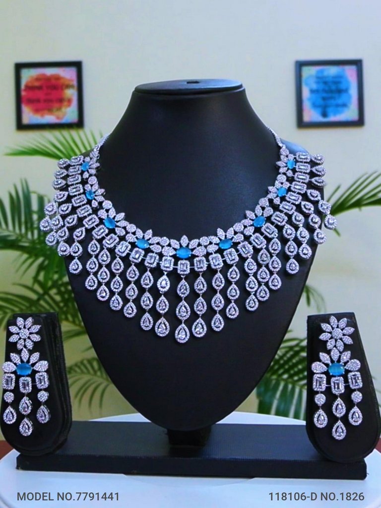 Handmade Traditional Masterpiece Zircon Jewelry Set - Style 5 - Amaara World