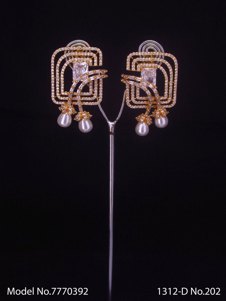 Gift a Earring to her