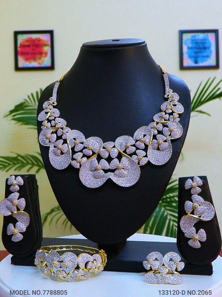 Traditional yet Trendy Design | Ideal for your Parties ! - Amaara World